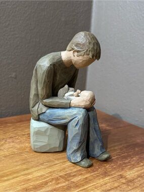 Willow Tree New Dad Figurine Father Holding Baby Susan Lordi